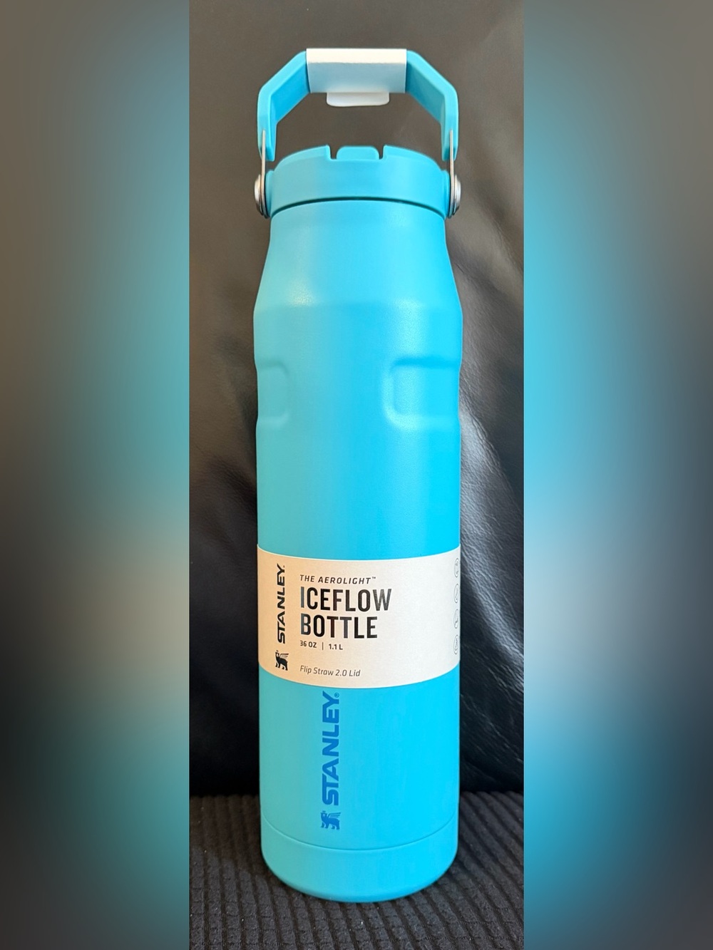 NWT Stanley AeroLight IceFlow Bottle 36 oz 1.1L Flip Straw 2.0 Aqua